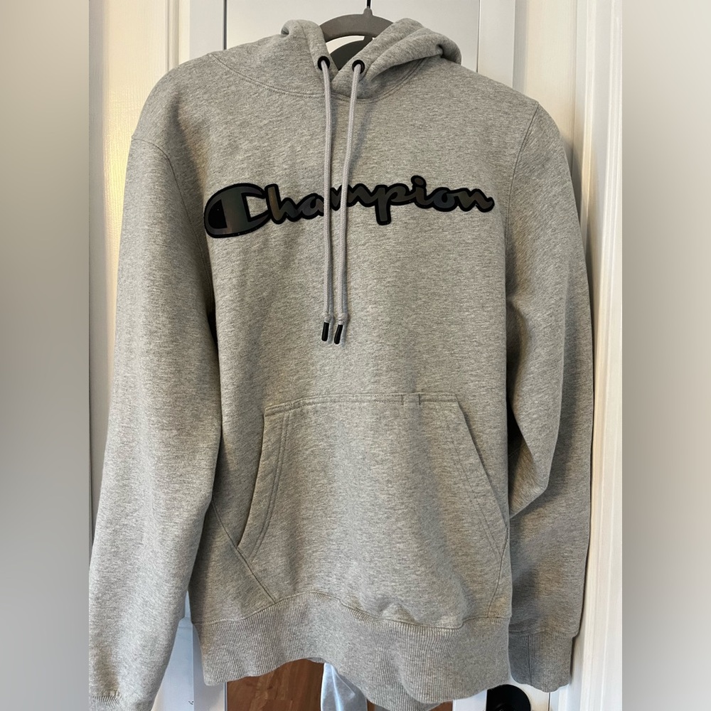 Woman’s champion hoodie.
